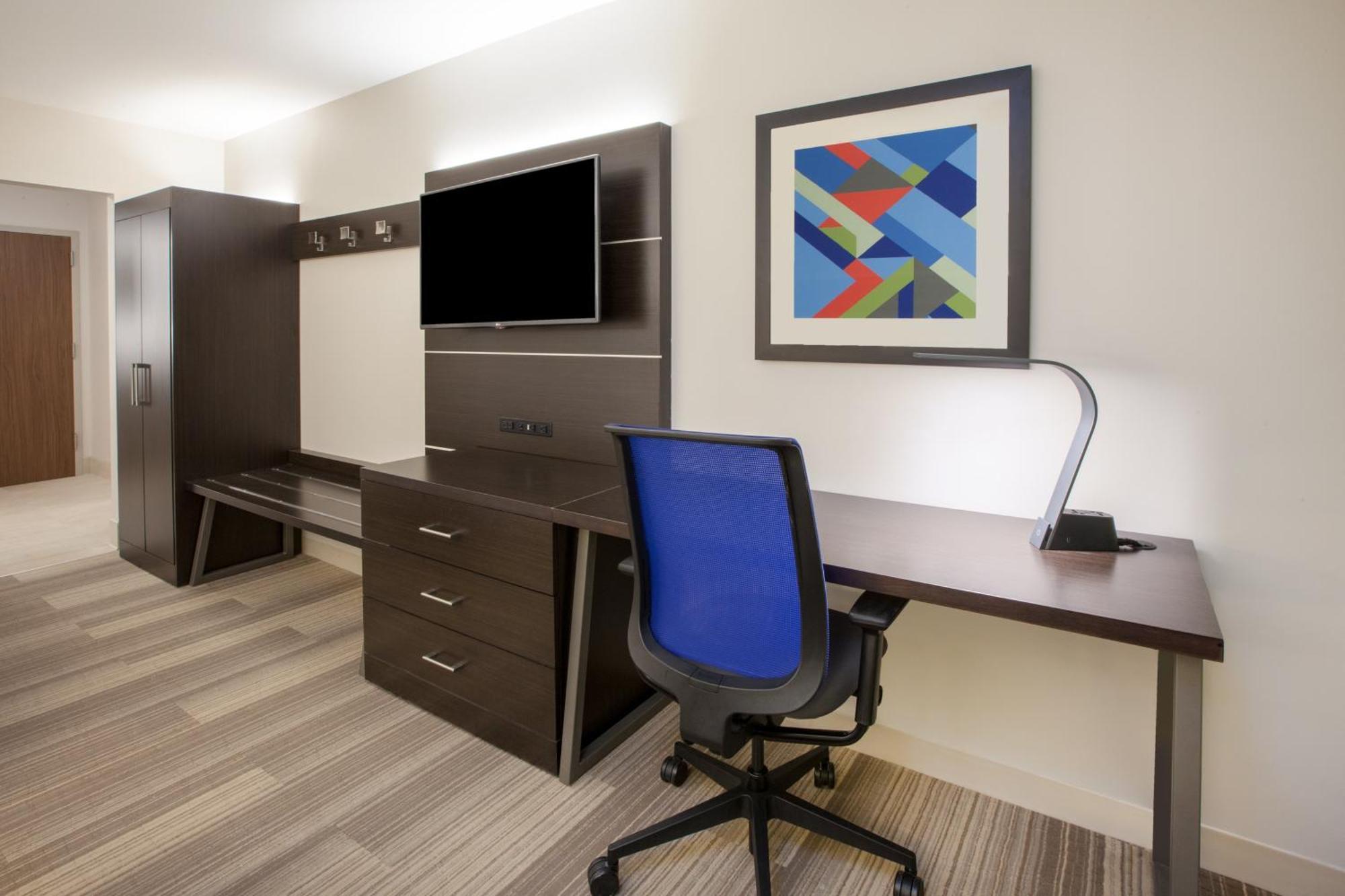 Holiday Inn Express & Suites - Miramar By Ihg Exterior photo